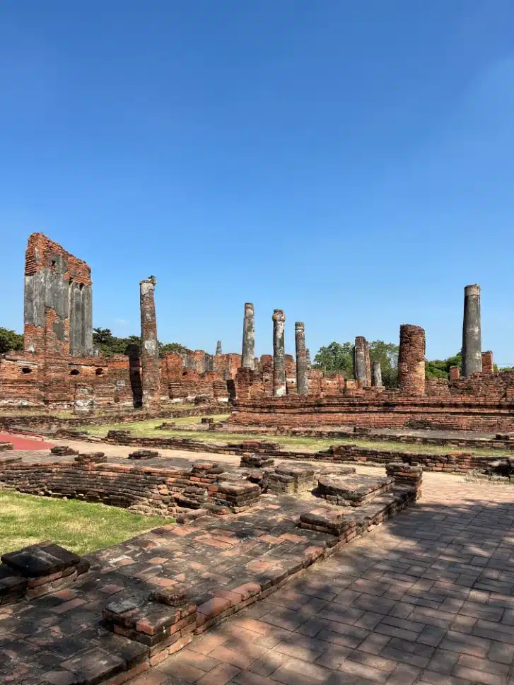 Ayutthaya History: Thailand’s Ancient Capital 2 Ayutthaya Wat Ratchaburana temple