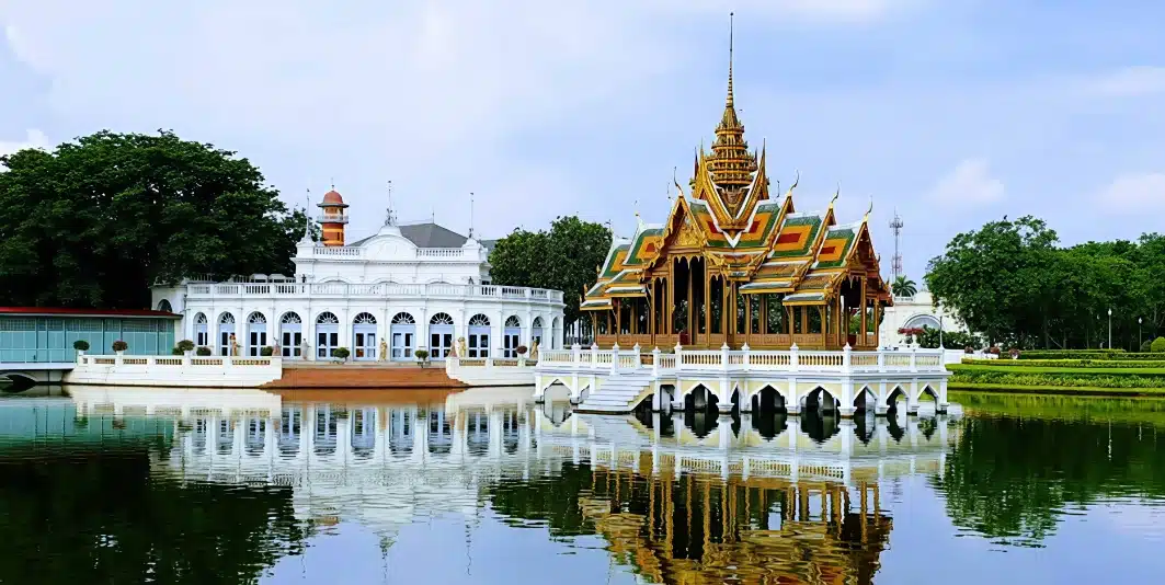 Bang Pa-In Palace with Lake Ayutthaya