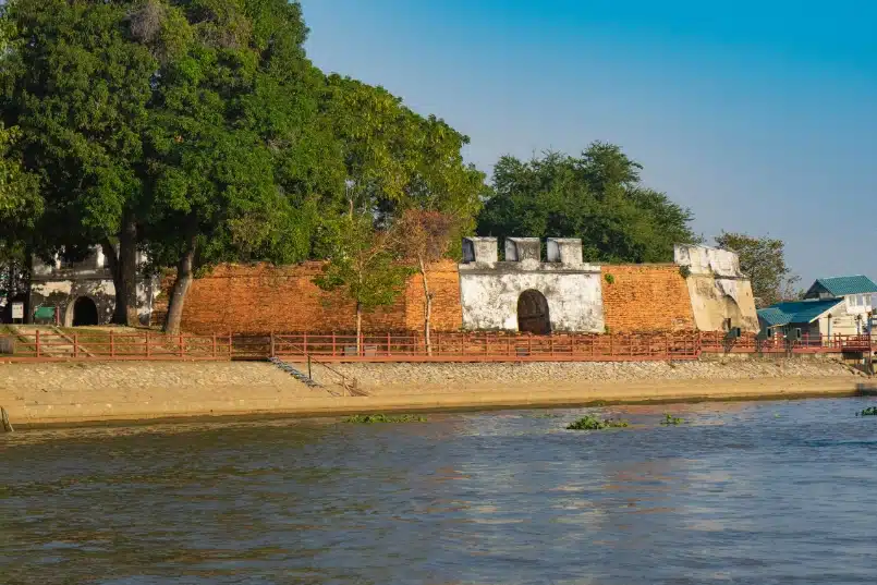 Pom Phet Fortress Ayutthaya Temple